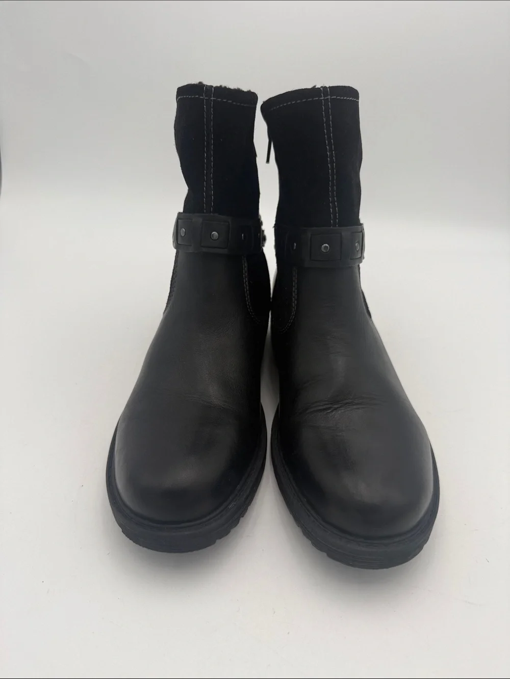 Earth Women's Black Leather Ankle Boots women 10M Studded Strap faux fur lined